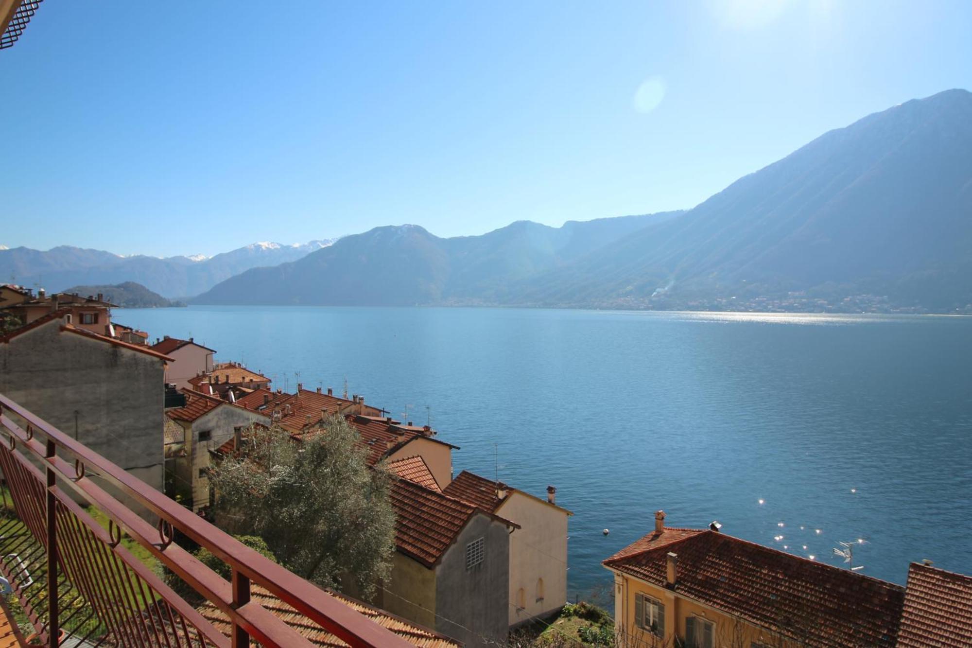 Bella Lake View Colonno Exterior foto
